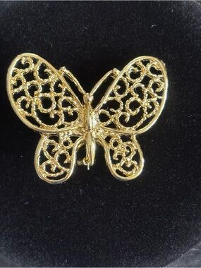 Vintage Gerry’s Gold-Tone Filigree Butterfly Brooch Decorative Pin